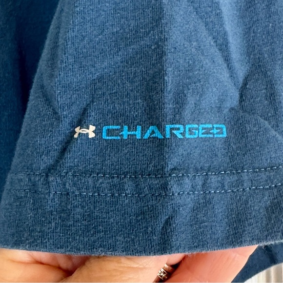 Mens Under Armour Charged Cotton Left Chest Lockup T-Shirt In Blue - size 2XL - Picture 2 of 5